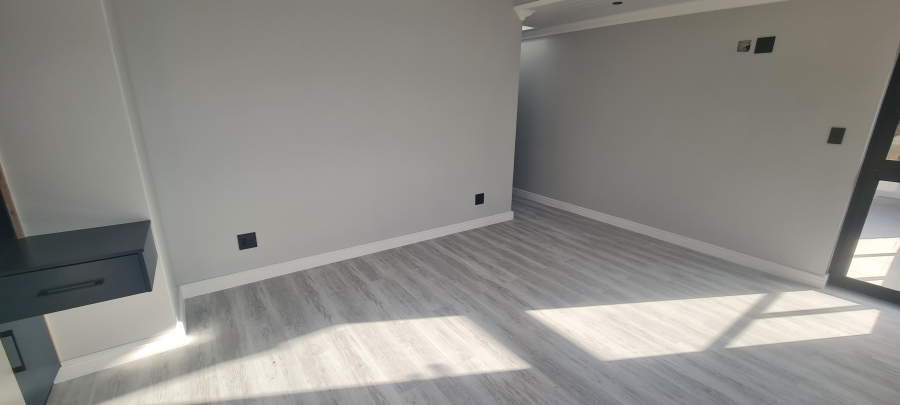 4 Bedroom Property for Sale in Mossel Bay Central Western Cape